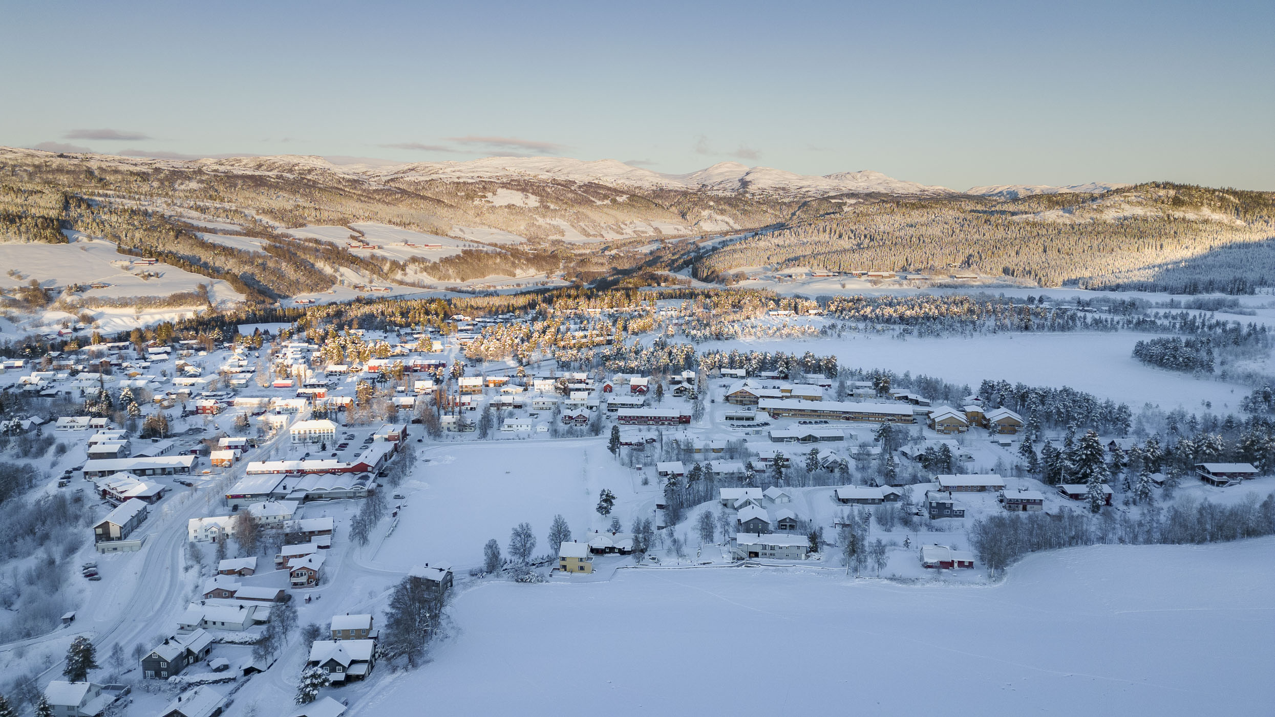 Rindal på vinteren, dronefoto